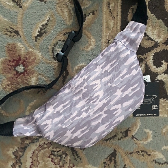 2x*Host Pick*Puma Uniform fanny pack - Picture 7 of 16